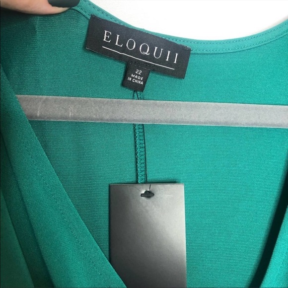 Eloquii Green Twist Front Dress - Picture 4 of 5